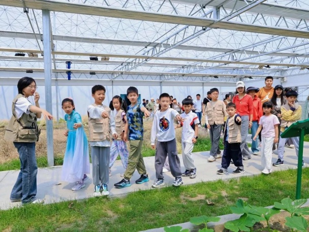 走進智慧田園 享受親子時光